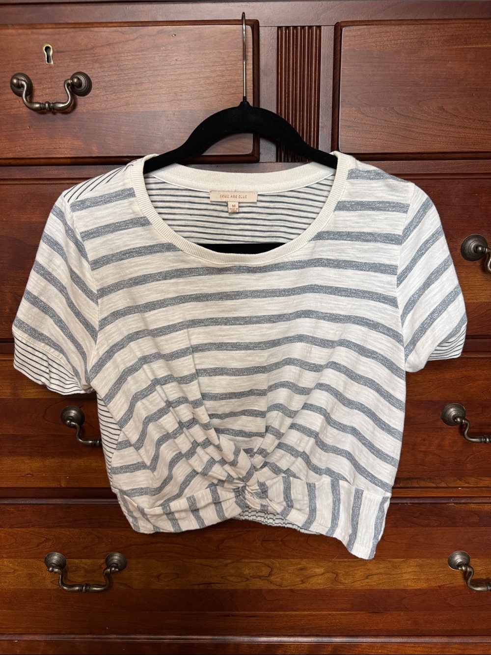 Skies Are Blue White & Gray Striped Knot-Front Crop Top